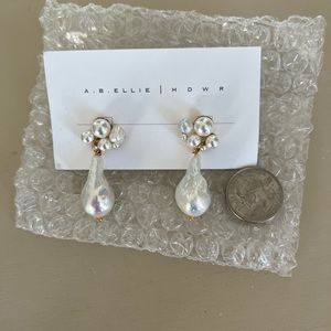 A.B. Ellie HDWR freshwater pearl drop earrings